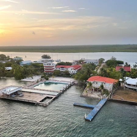 Coral View Beach Resort Utila Exteriér fotografie